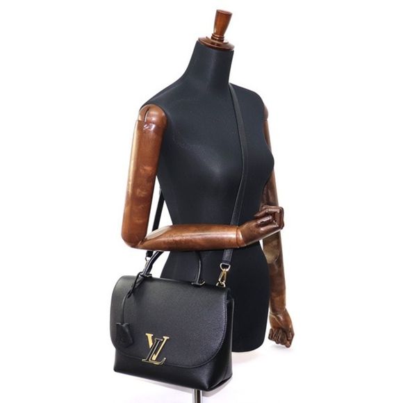 Louis Vuitton Volta Noir Taurillon leather shoulder bag black - Picture 14 of 14